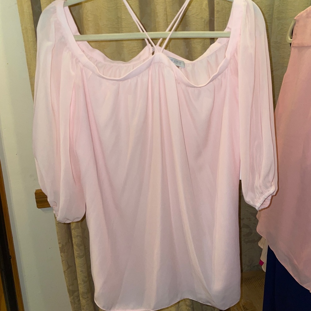 FUN pink top